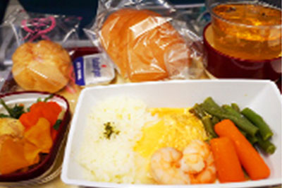 フィリピン航空機内食3