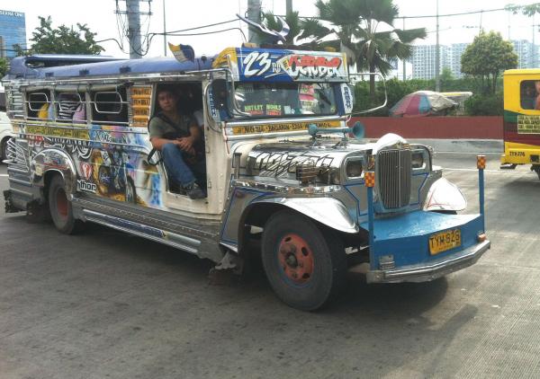 jeepney.JPG