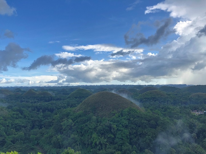 ボホール観光 チョコレートヒルズ 頂上からの絶景